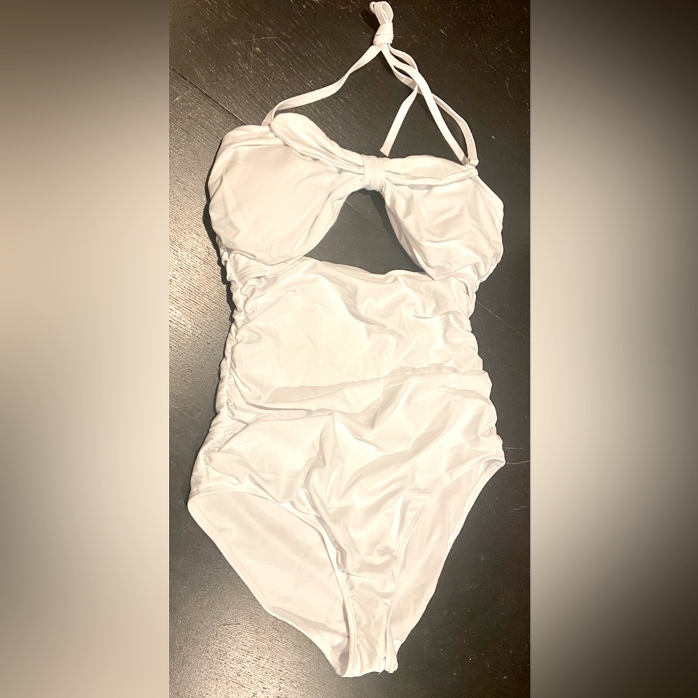 Tempt Me white cutout bathing suit size Large